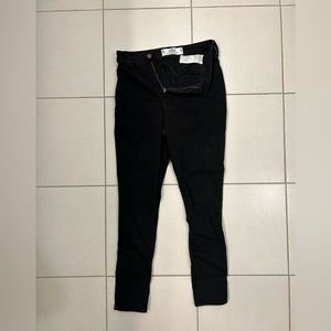 HOLLISTER CURVY ULTRA HIGH-RISE BLACK JEAN LEGGINGS